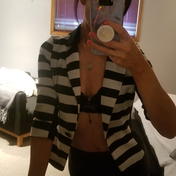 Dynamite Blazer - Picture 3 of 6